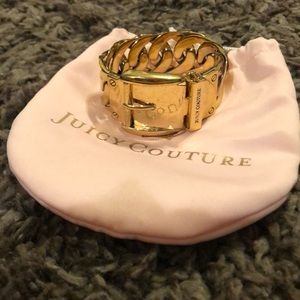 Gold Chained Bracelet